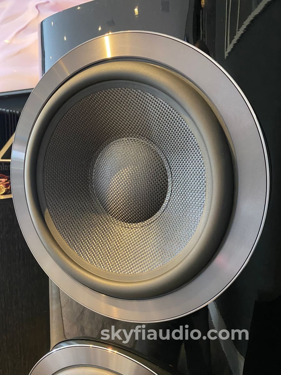 Bowers & Wilkins 800 D3 Speakers Demo Like New Complete