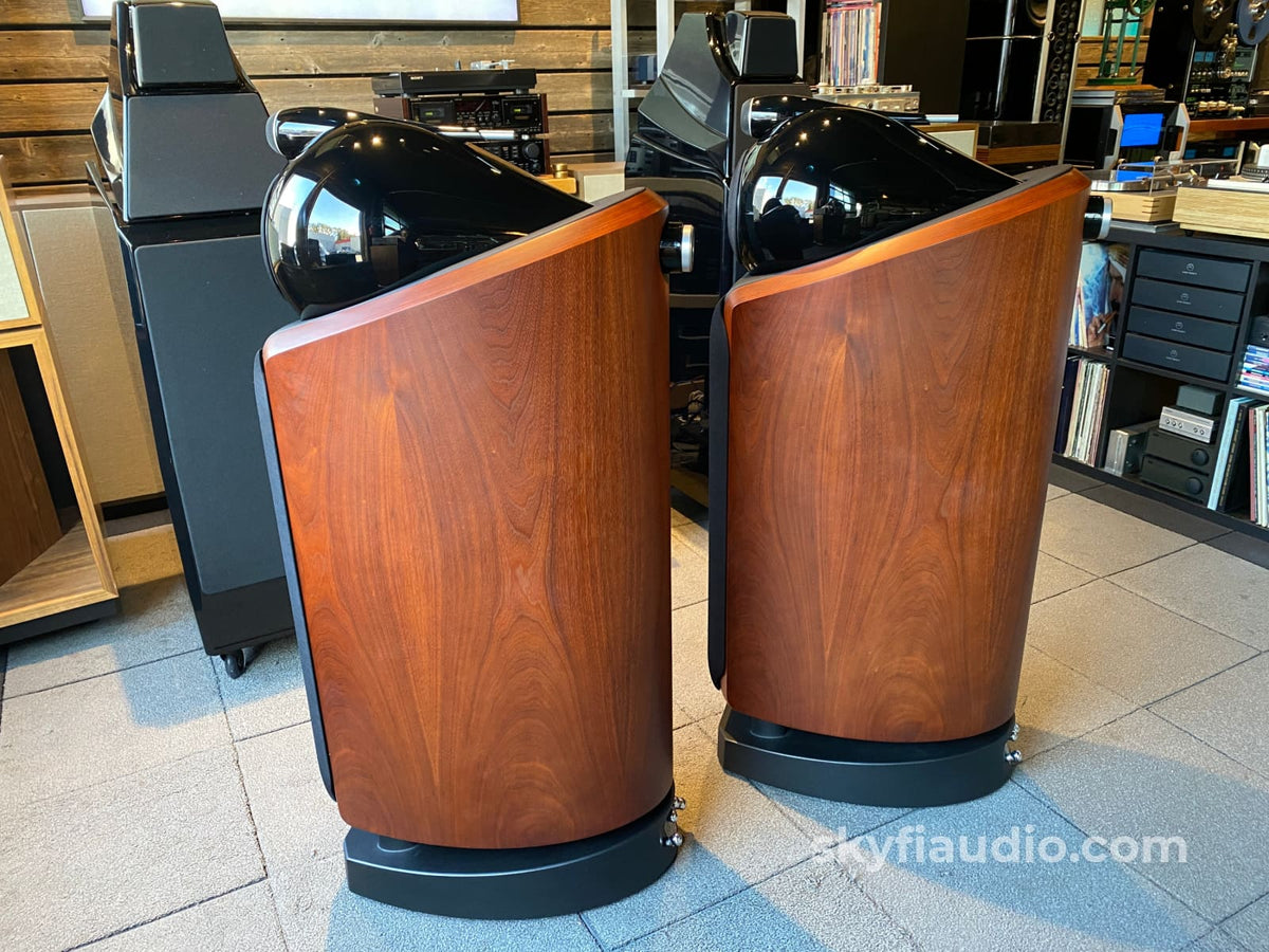 B&W Bowers & Wilkins 802D Speakers In Rosenut Speakers