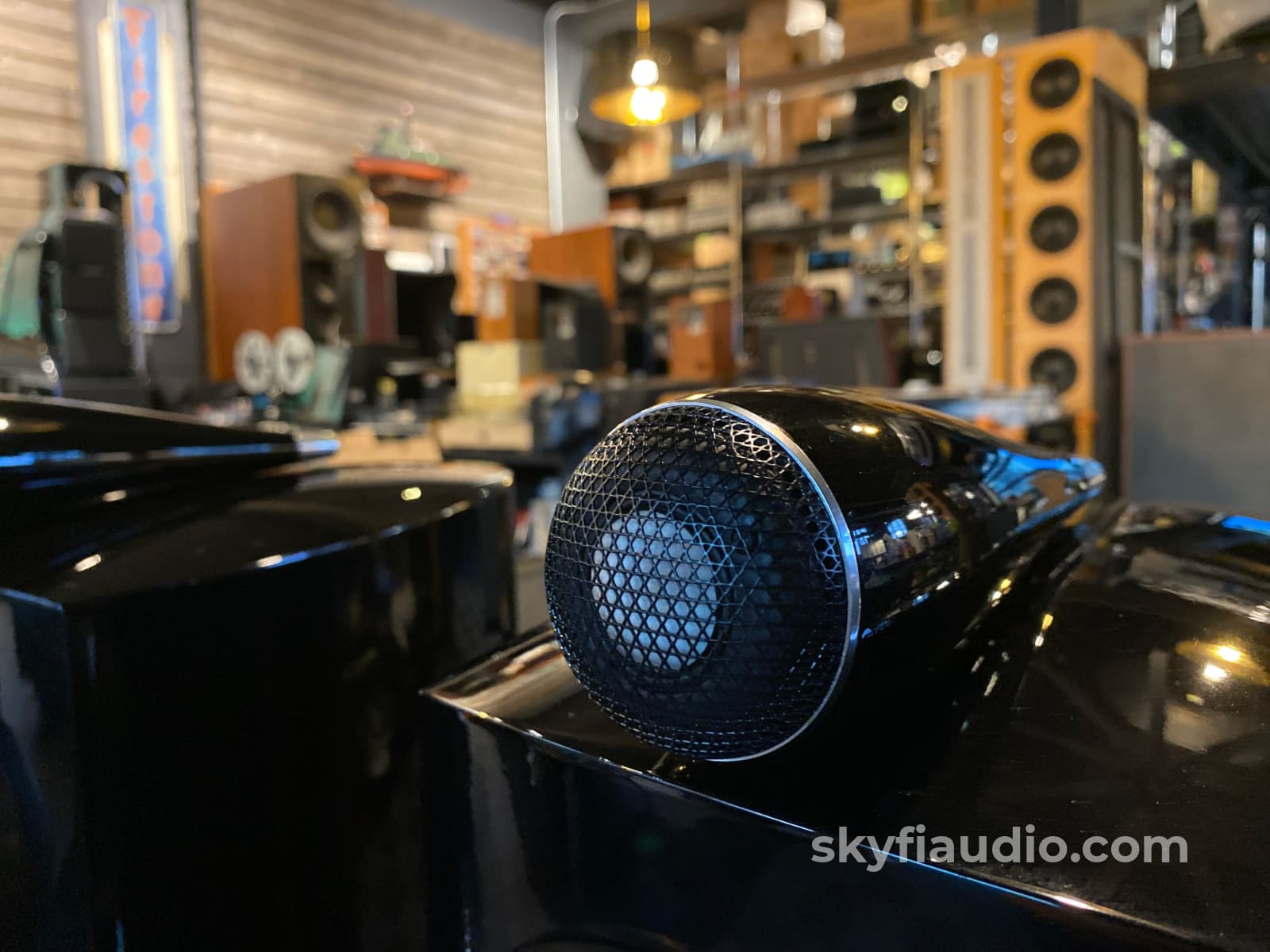 Bowers & Wilkins 804 D3 Speakers In Gloss Black - Like New