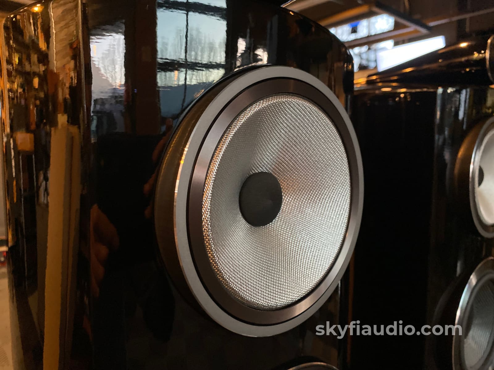 Bowers & Wilkins 804 D3 Speakers In Gloss Black - Like New