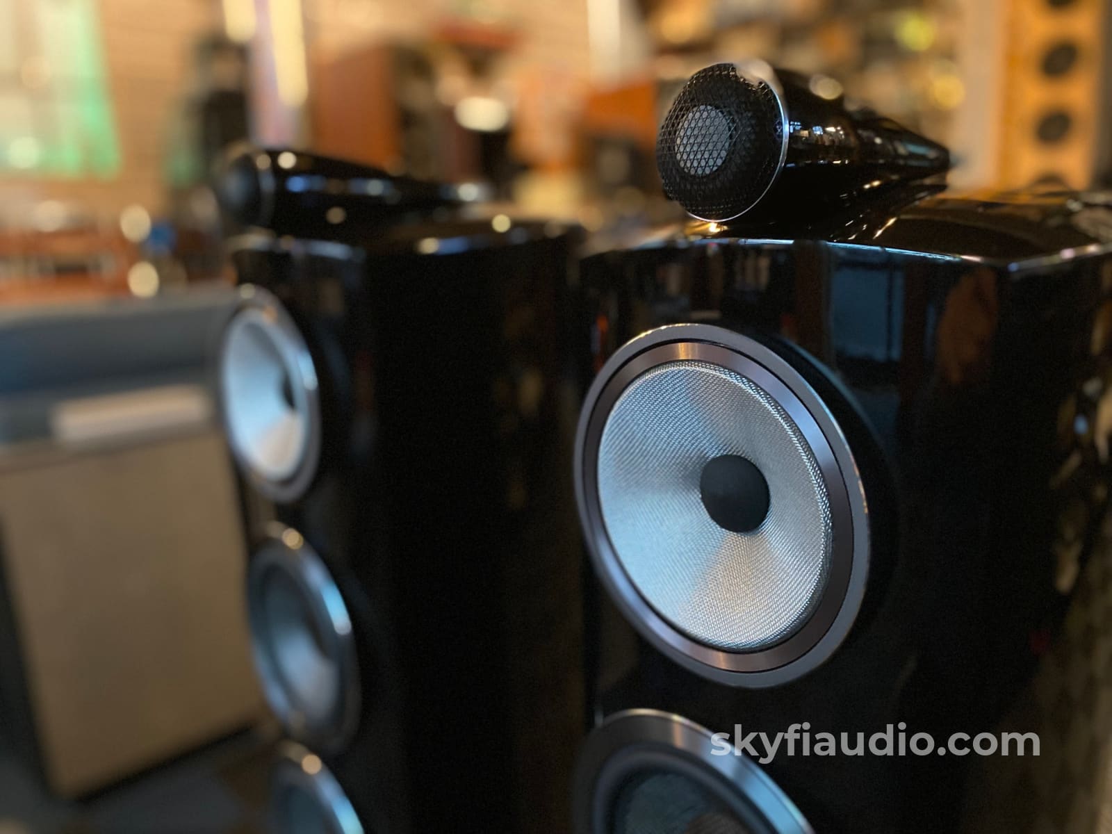 Bowers & Wilkins 804 D3 Speakers In Gloss Black - Like New