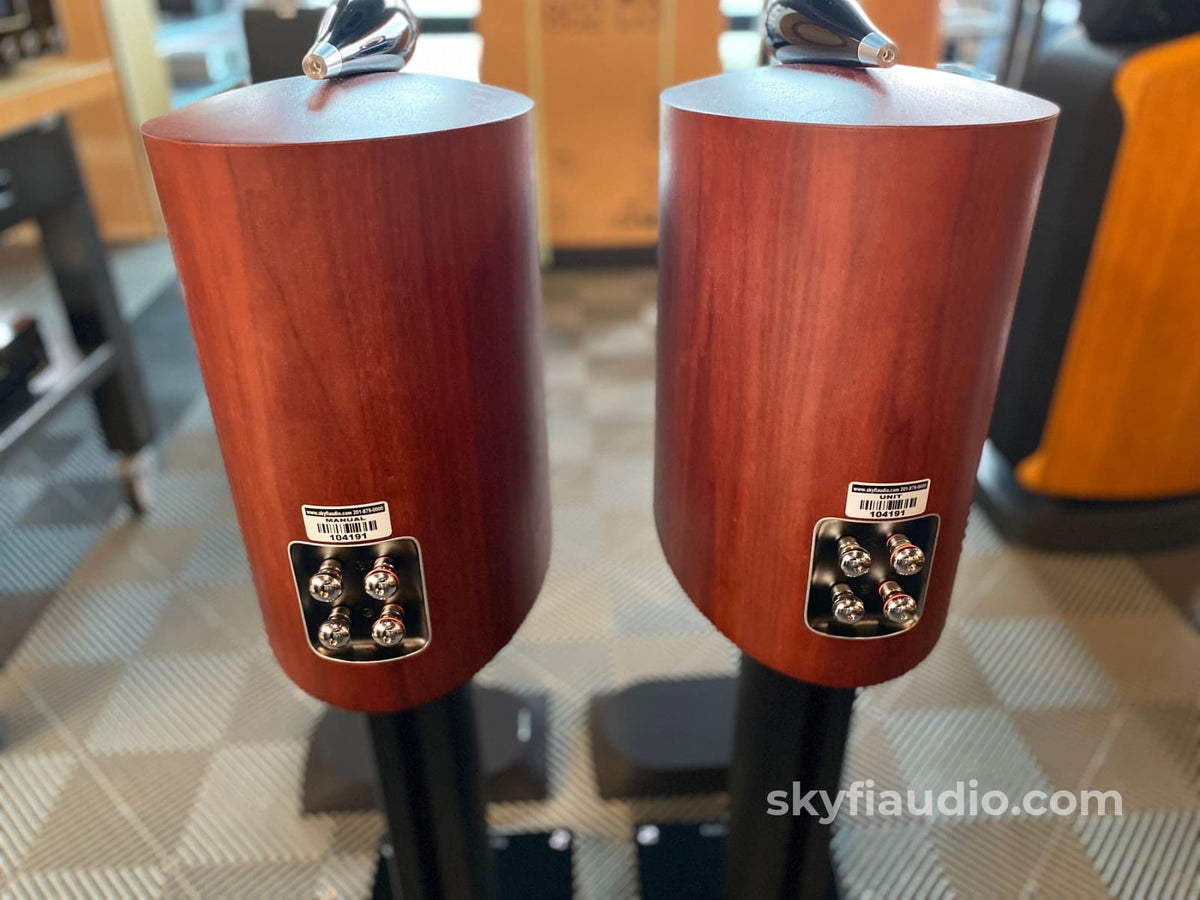 Bowers & Wilkins 805D3 Stand Mounted Speakers In Rosenut Complete!