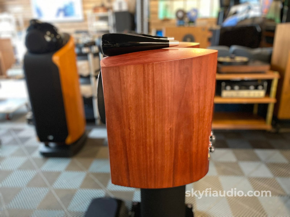 Bowers & Wilkins 805D3 Stand Mounted Speakers In Rosenut Complete!
