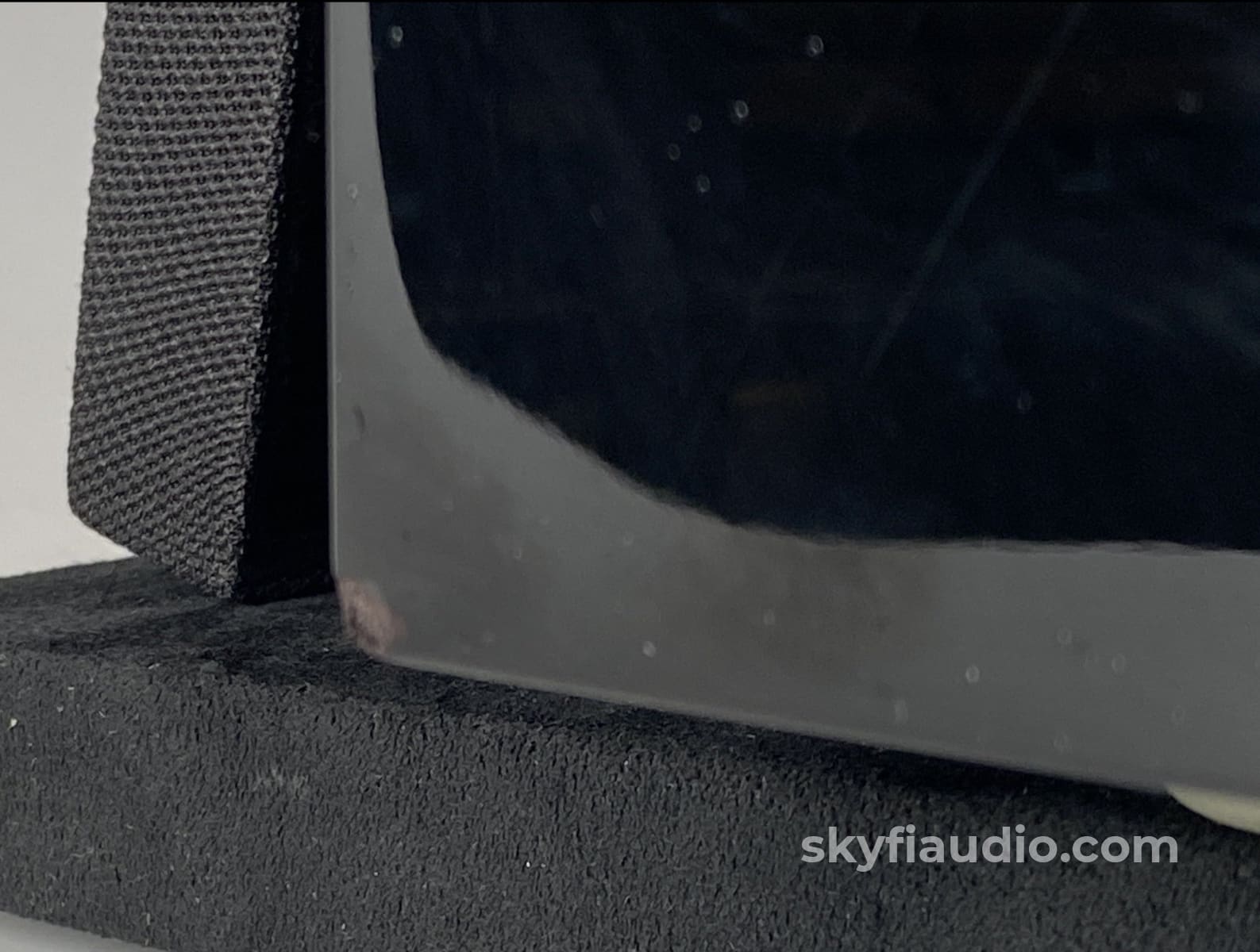 Bowers & Wilkins Asw10Cm Compact Subwoofer Speakers