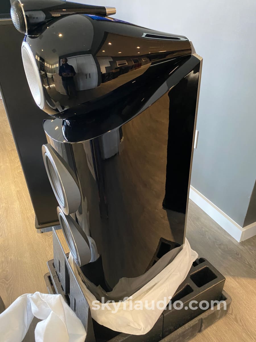 Bowers & Wilkins (B&W) 803 D3 Diamond Series Speakers Like New And Complete