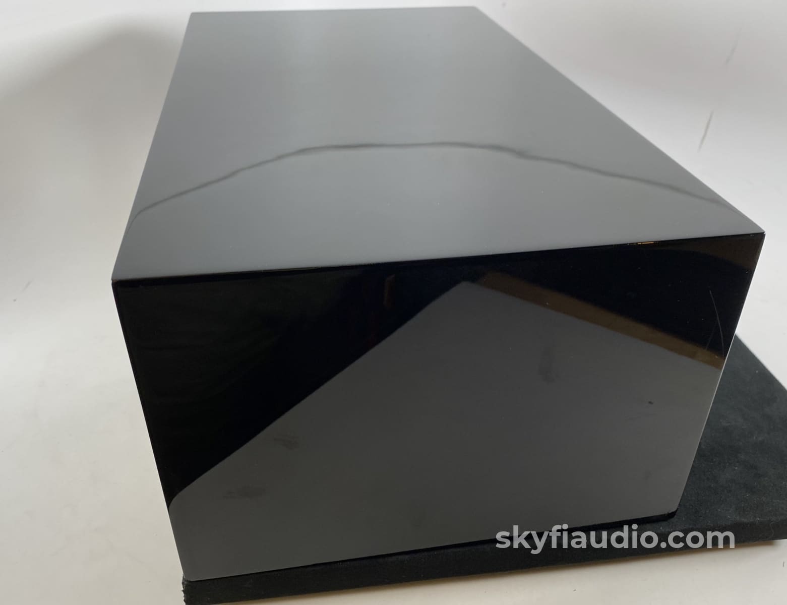 Bowers & Wilkins Cm Centre Speaker Speakers