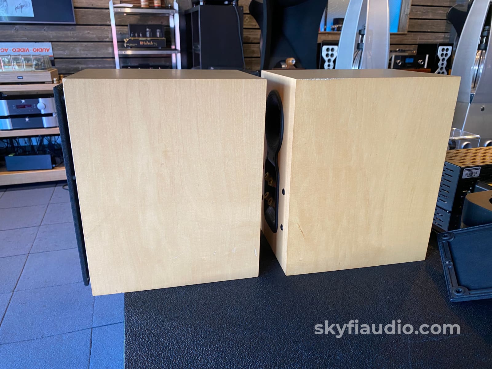 Bowers & Wilkins Cm2 Bookshelf Speakers In Rare Blonde Maple Finish