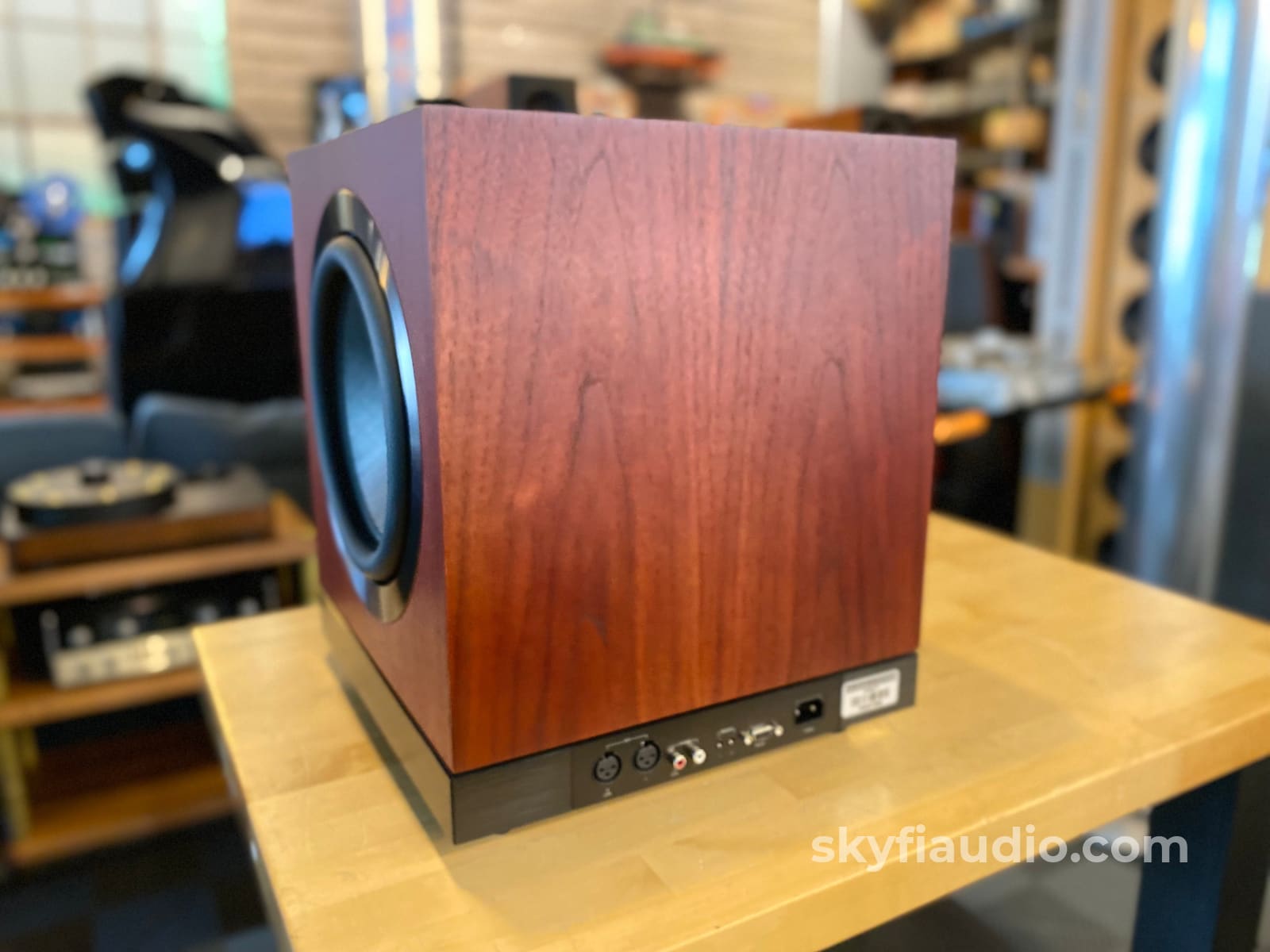 B&W Bowers & Wilkins Db2D Subwoofer In Rosenut Finish Speakers