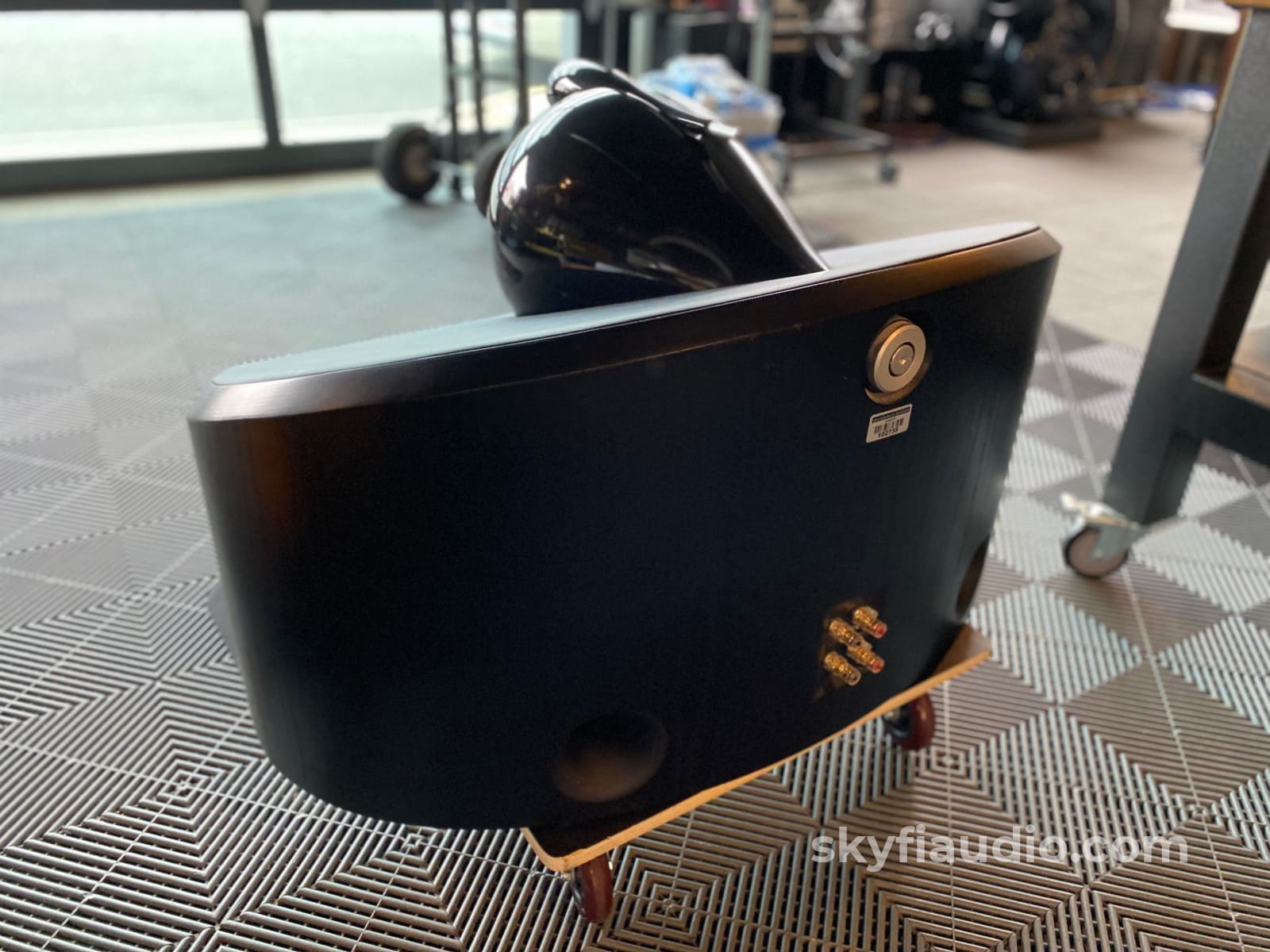 Bowers & Wilkins Htm1D Amazing And Massive Center Channel Speaker! 500W Speakers