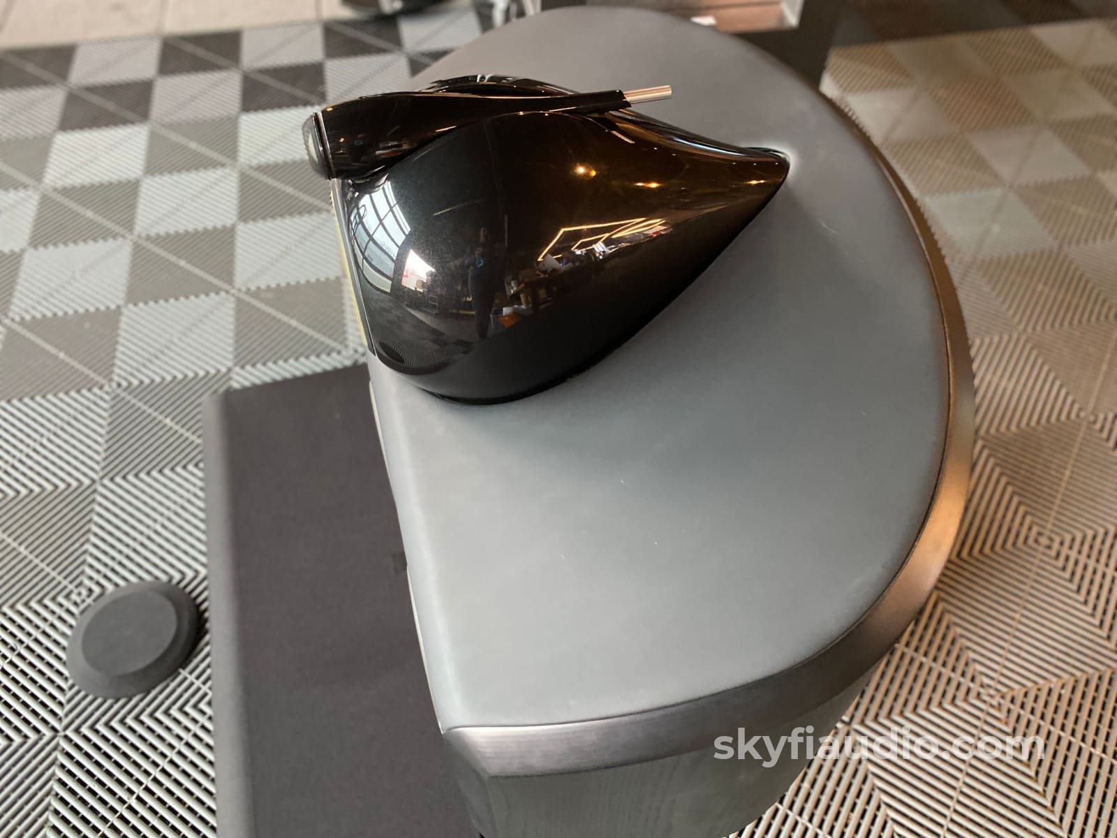Bowers & Wilkins Htm1D Amazing And Massive Center Channel Speaker! 500W Speakers