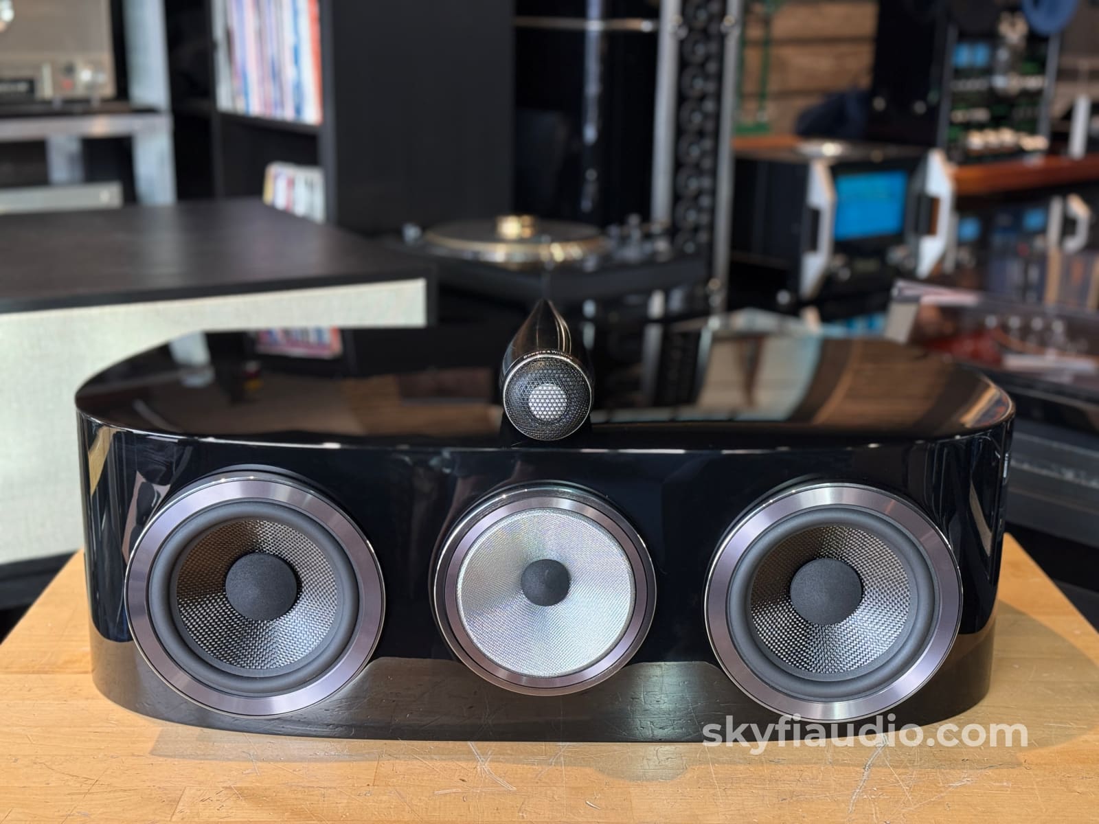 Bowers & Wilkins HTM82 D4 Center Channel Speaker Speakers