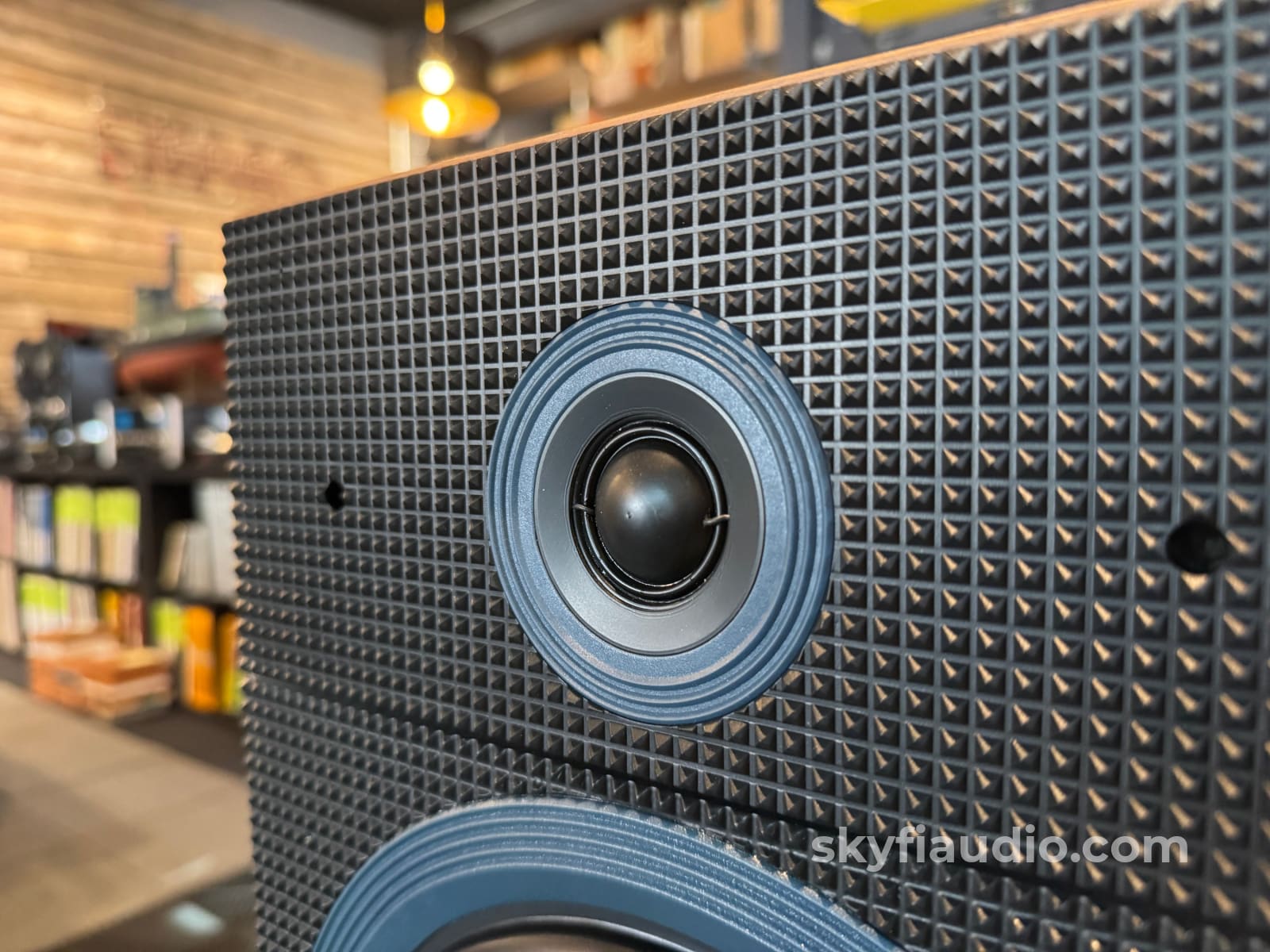 Bowers and Wilkins Matrix 2 Speakers - W/ Original Marble Stands Speakers