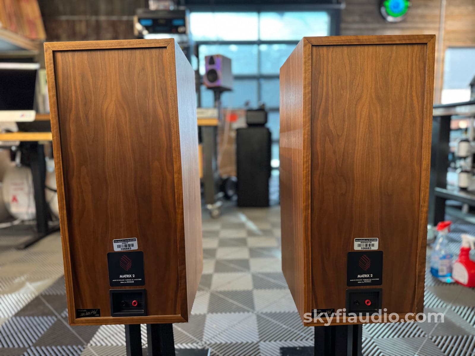 Bowers and Wilkins Matrix 2 Speakers - W/ Original Marble Stands Speakers