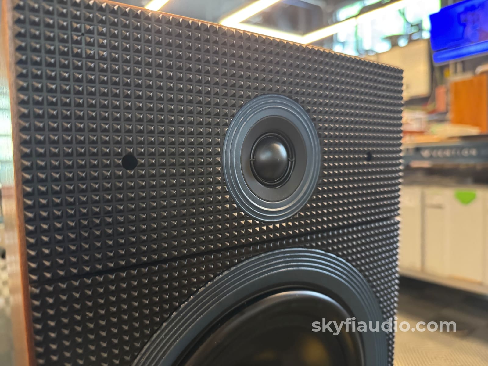 Bowers and Wilkins Matrix 2 Speakers - W/ Original Marble Stands Speakers