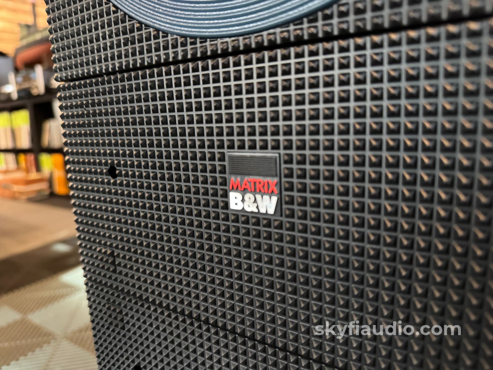 Bowers and Wilkins Matrix 2 Speakers - W/ Original Marble Stands Speakers