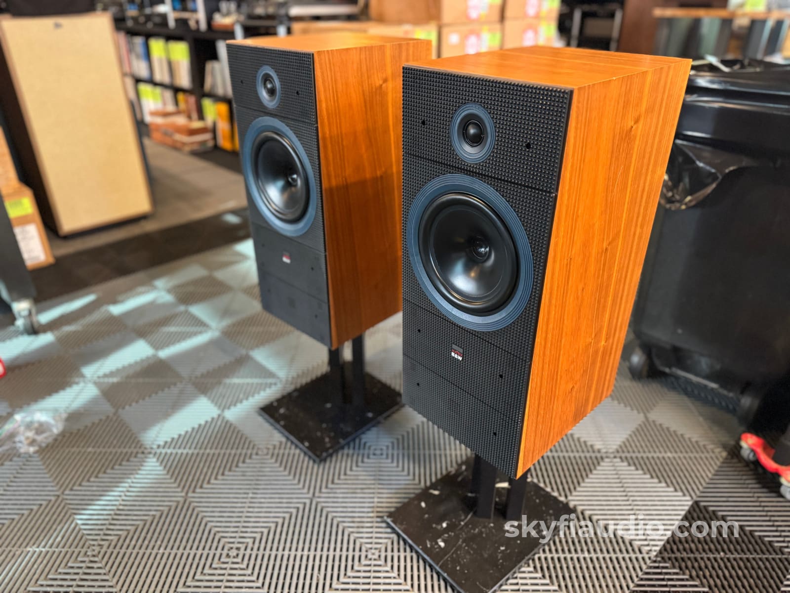 Bowers and Wilkins Matrix 2 Speakers - W/ Original Marble Stands Speakers