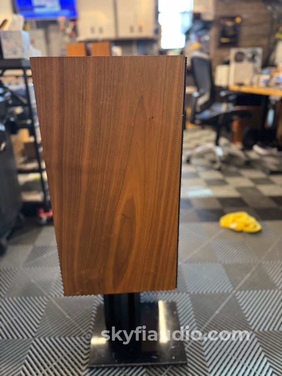 Bowers and Wilkins Matrix 2 Speakers - W/ Original Marble Stands Speakers