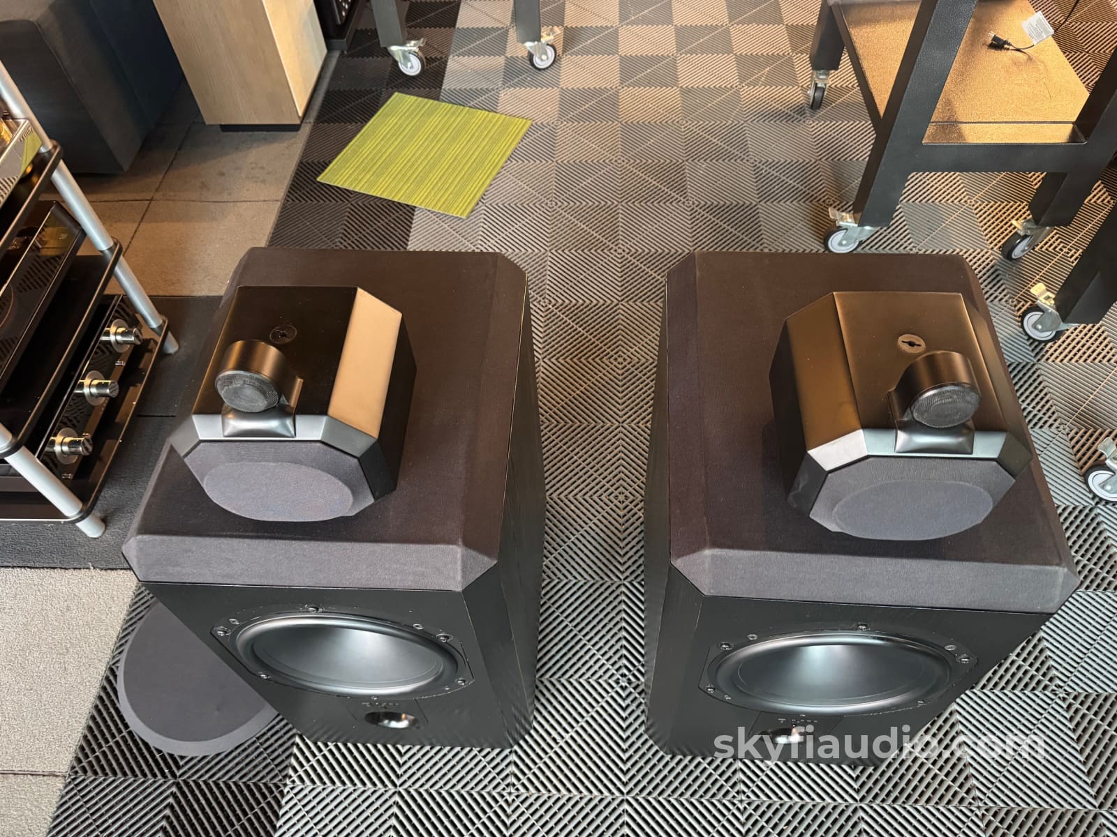 Bowers & Wilkins Matrix 801 Series II Vintage Speakers Speakers