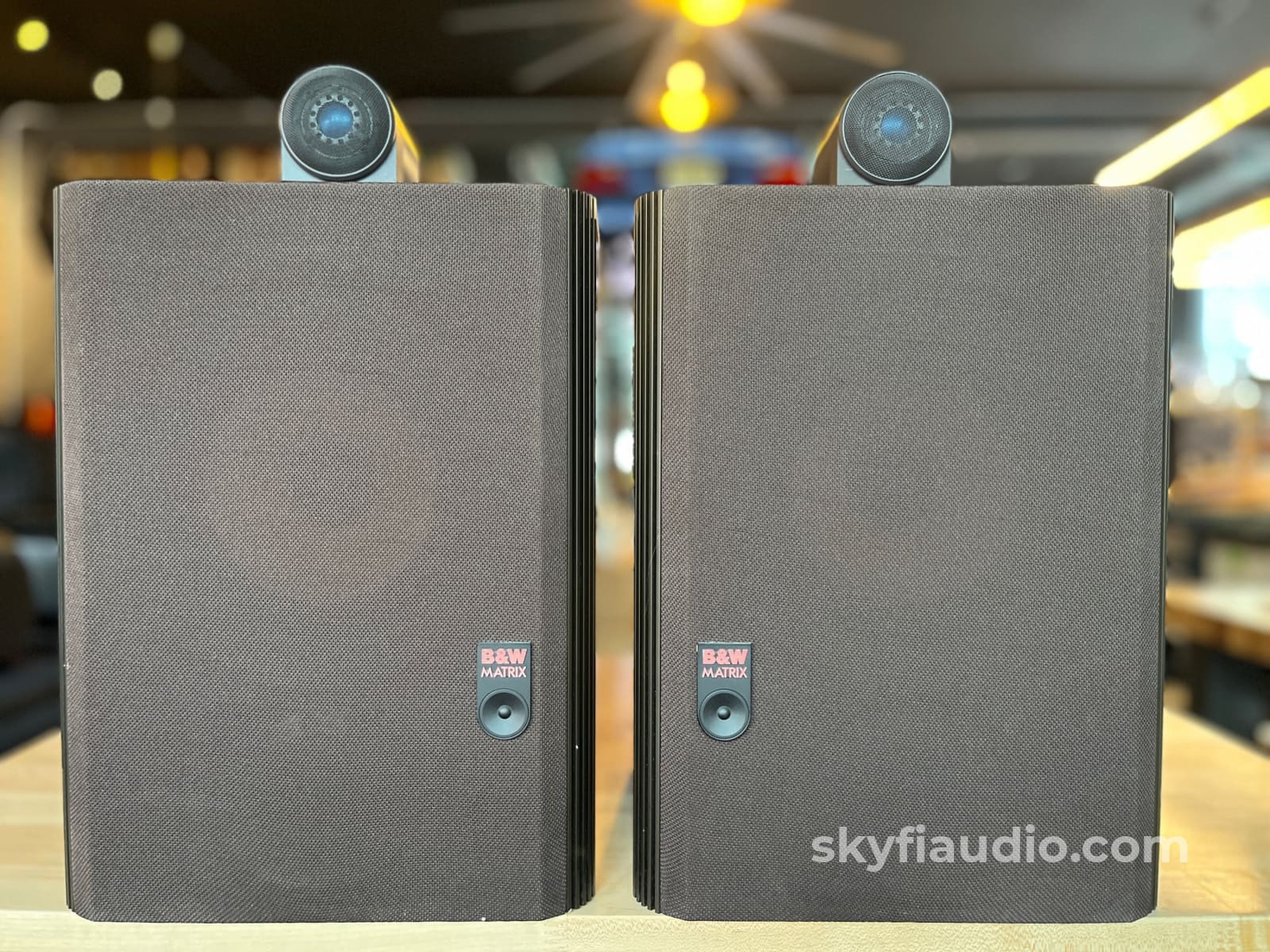 Bowers & Wilkins Matrix 805 Bookshelf Speakers