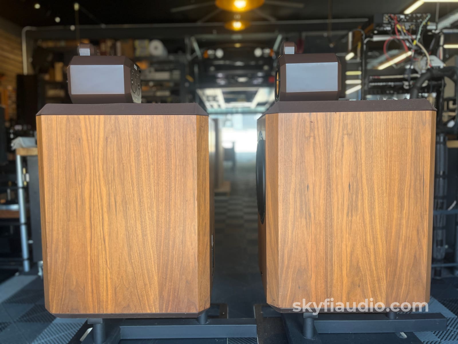 Bowers & Wilkins Model 801 Series 80 Speakers