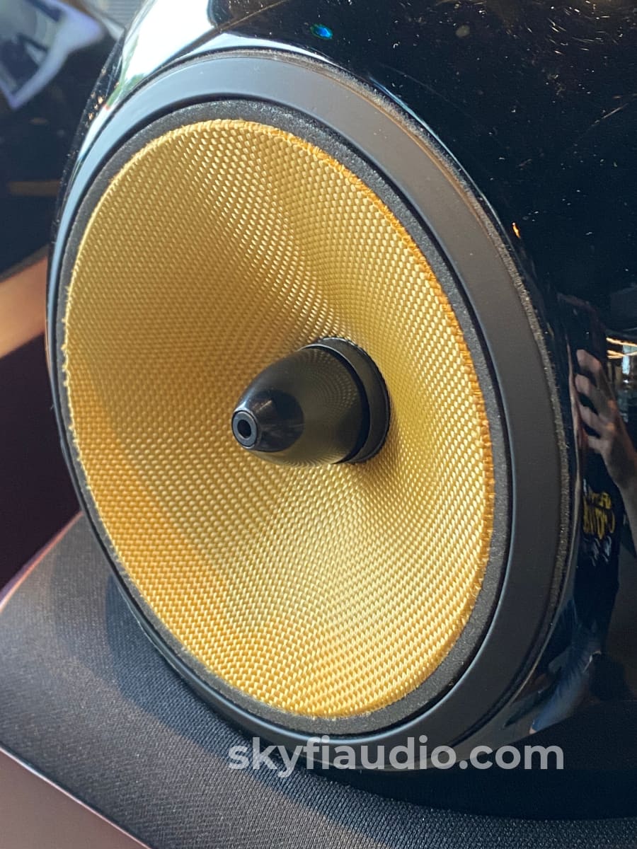 Bowers & Wilkins Nautilus 802 Speakers In Red Cherry