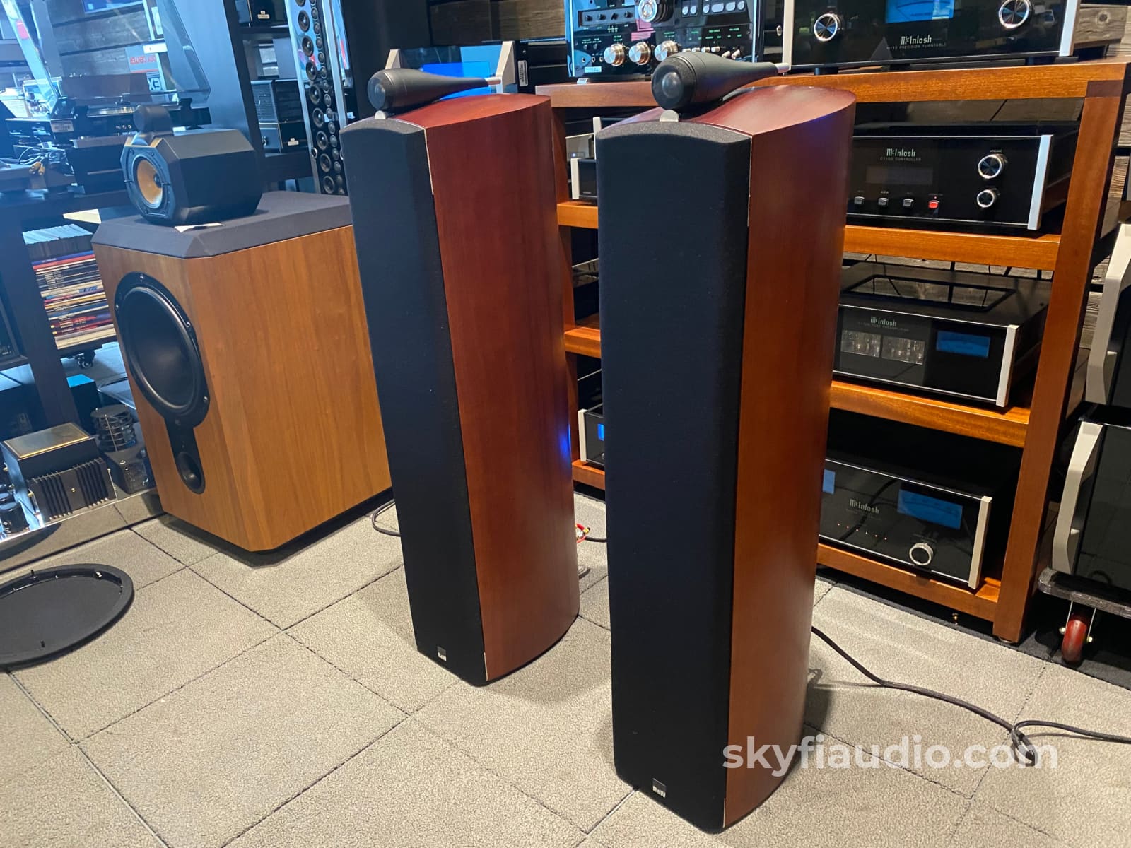 Bowers & Wilkins Nautilus 804S Floorstanding Speakers In Rosenut