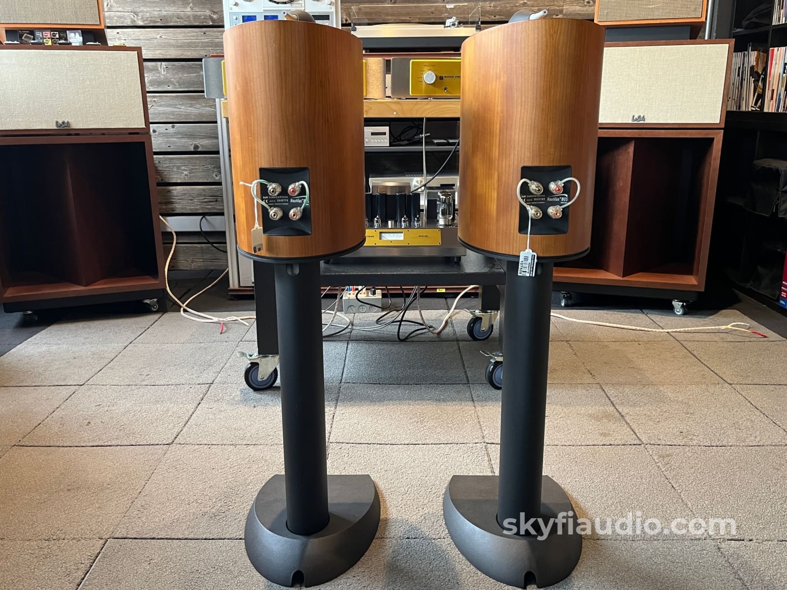 Bowers & Wilkins Nautilus 805 Speakers - Cherry Finish