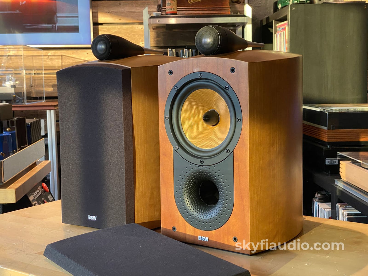 B&W Bowers & Wilkins Nautilus 805 Speakers - Reconditioned