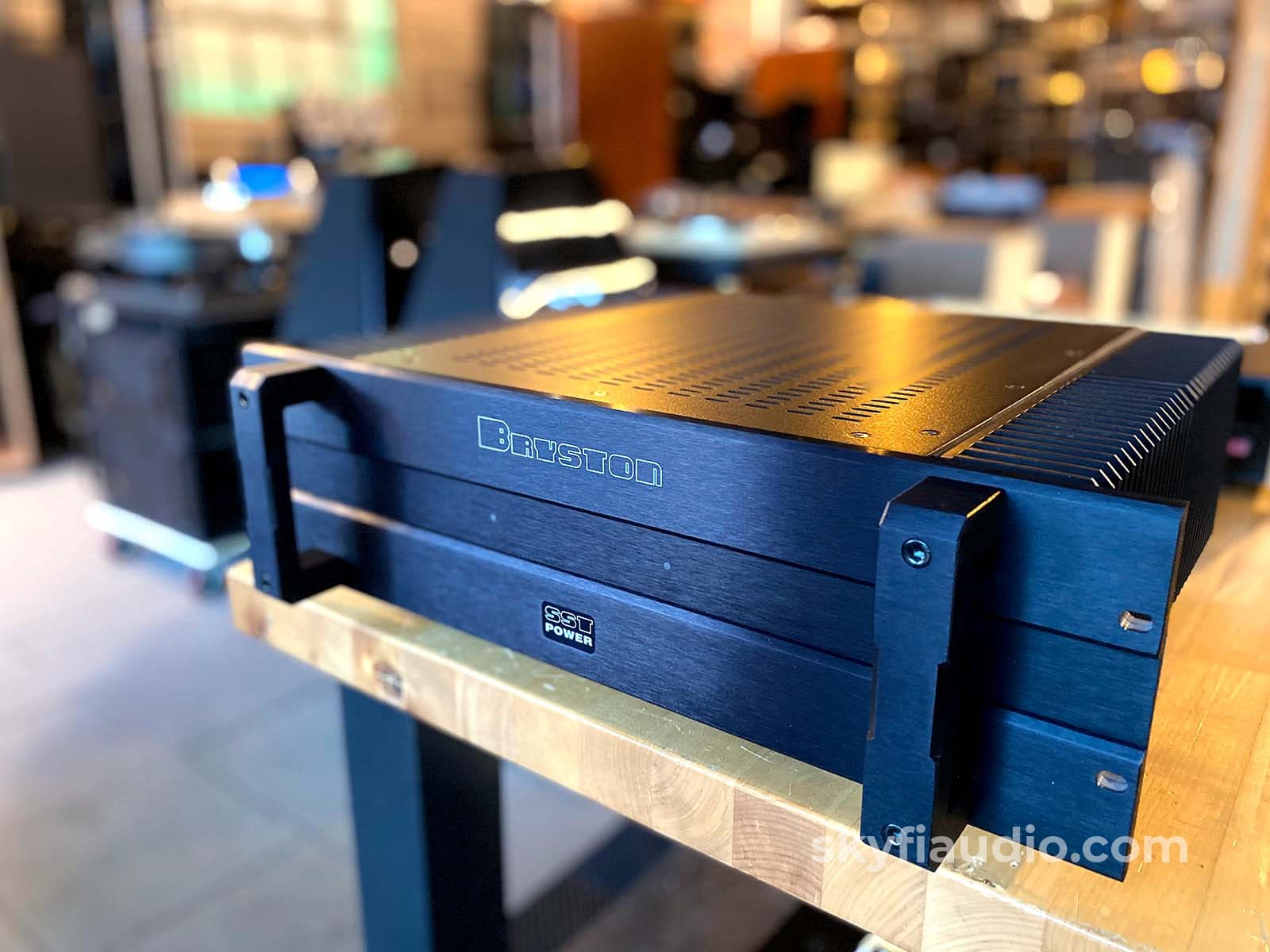 Bryston 4B Sst Amplifier - Big Power