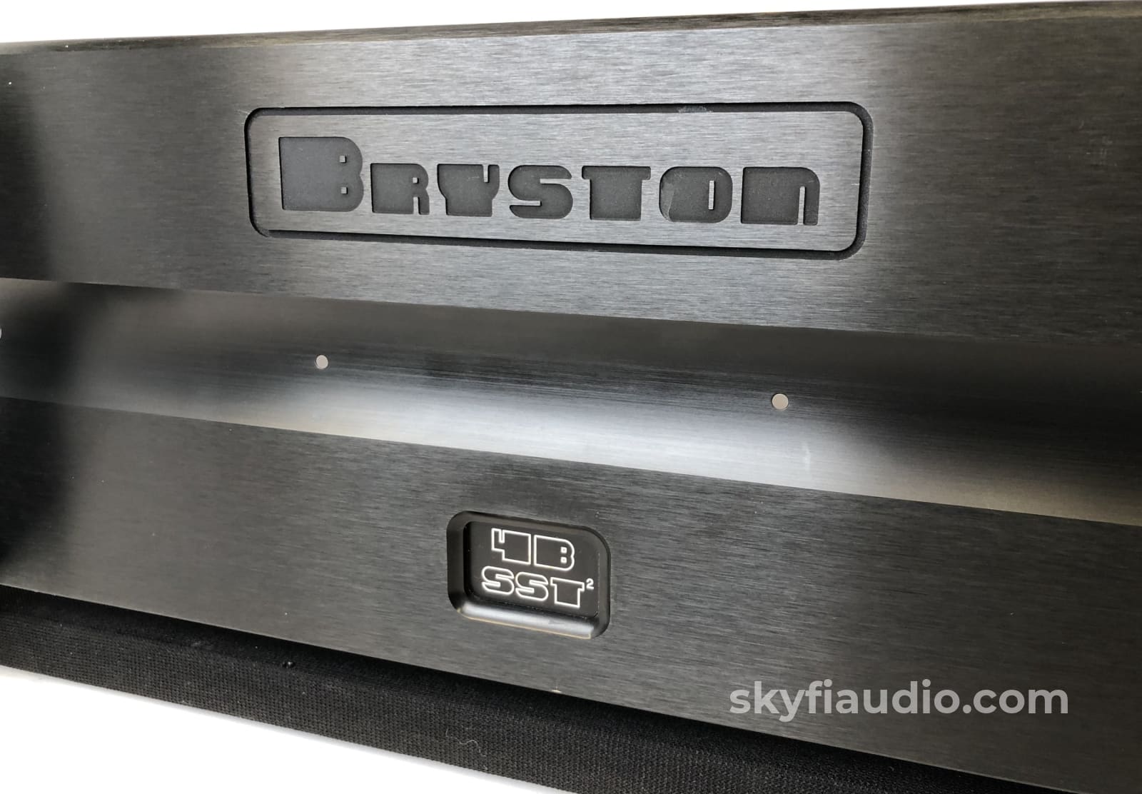 Bryston 4B-Sst2 Amplifier - Barely Used And Complete