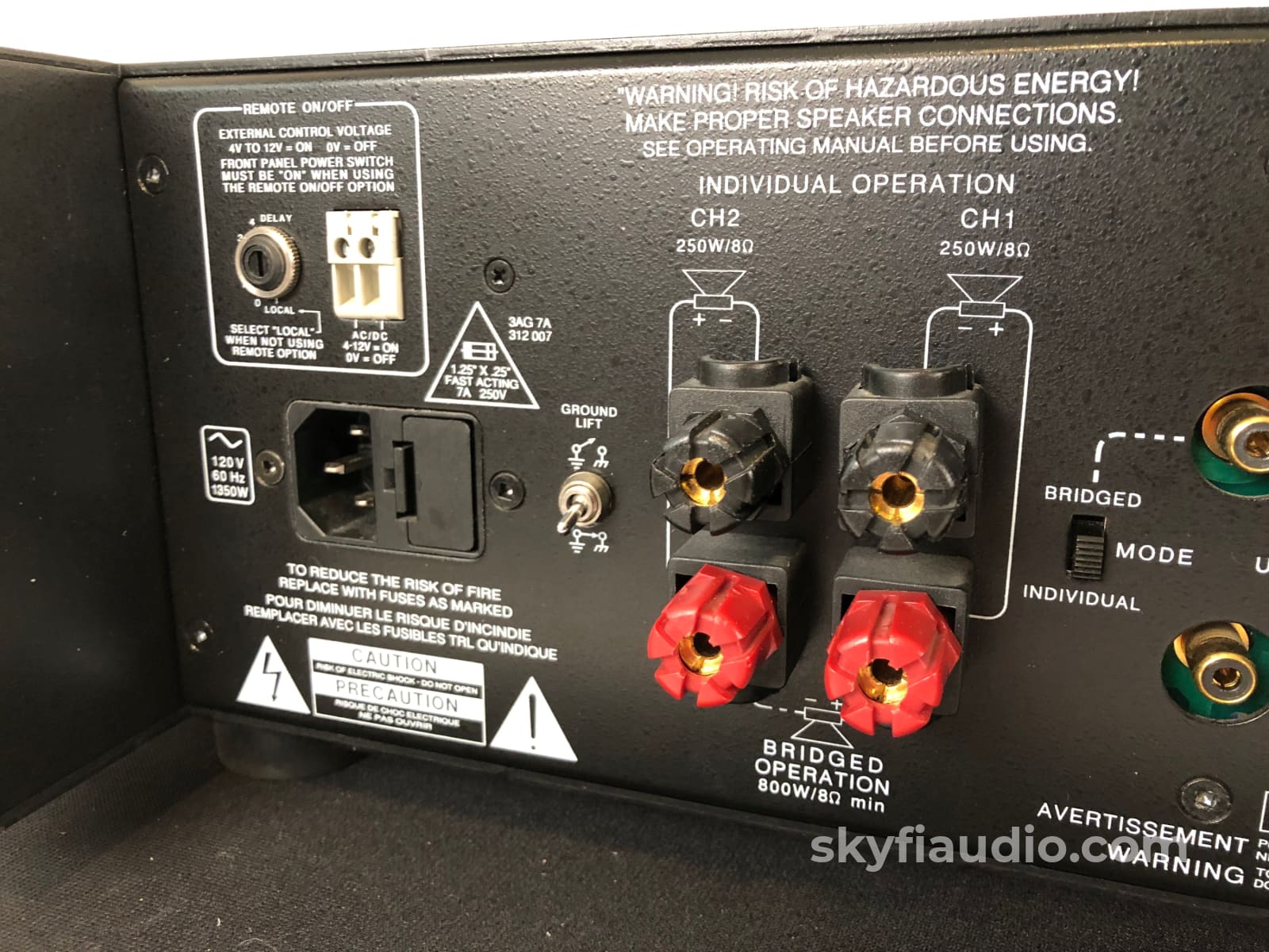 Bryston 4B-ST Solid State Stereo Amplifier in Box - Under Warranty