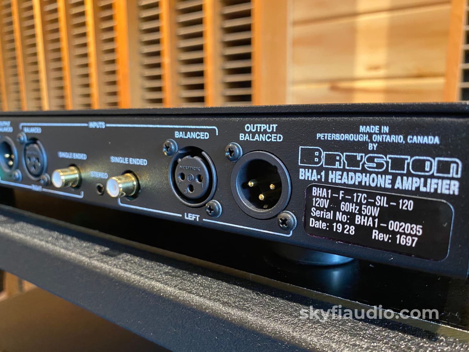 Bryston Bha-1 Balanced Headphone Amplifier