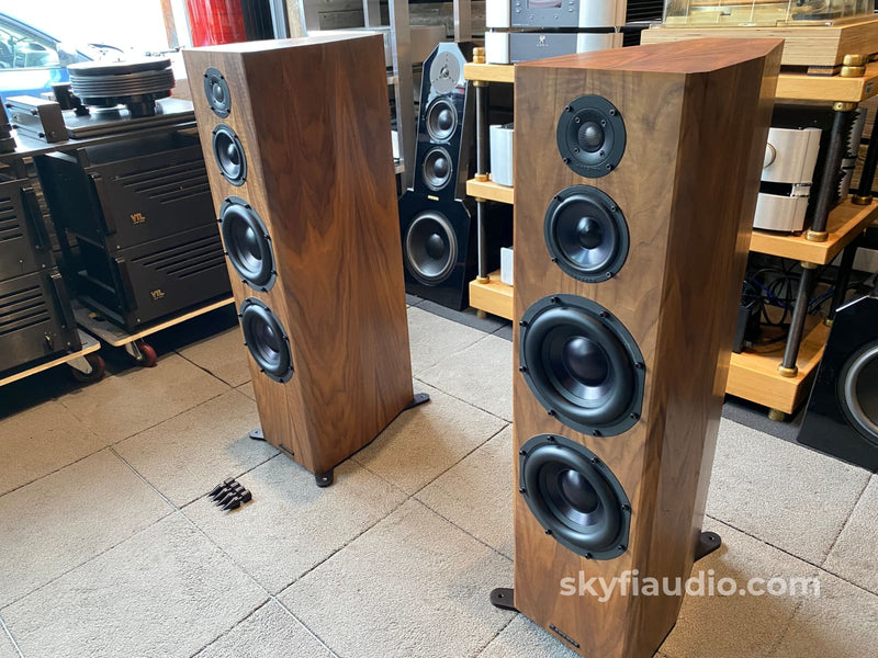 Bryston Middle T 3-Way Loudspeaker - Made In Canada Speakers