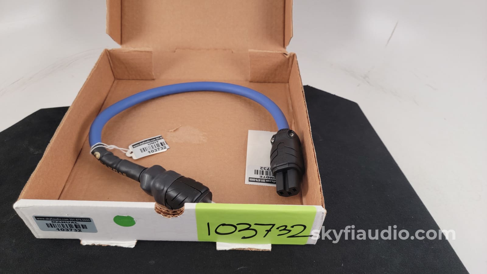 Cardas Clear Cygnus Power Cord - 0.5M Cables