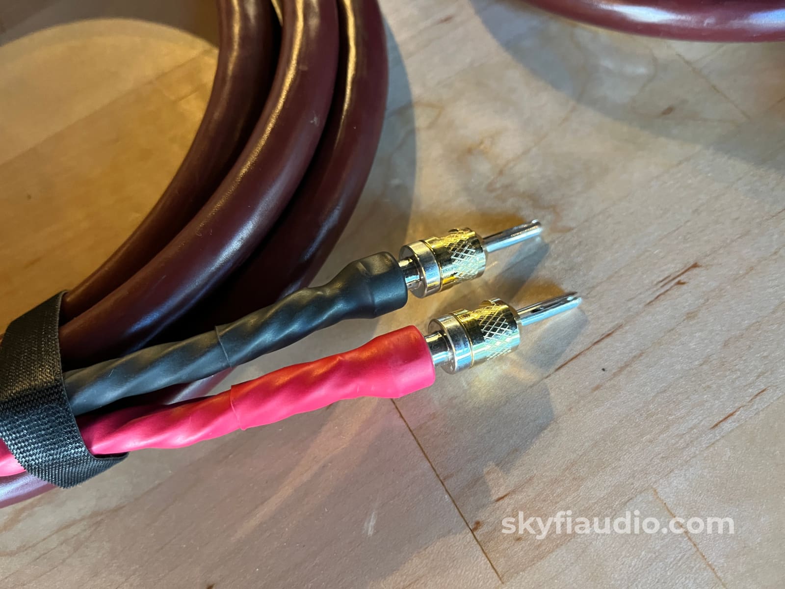 Cardas Golden Cross Speaker Cable Pair (Banana)- 3m Cables