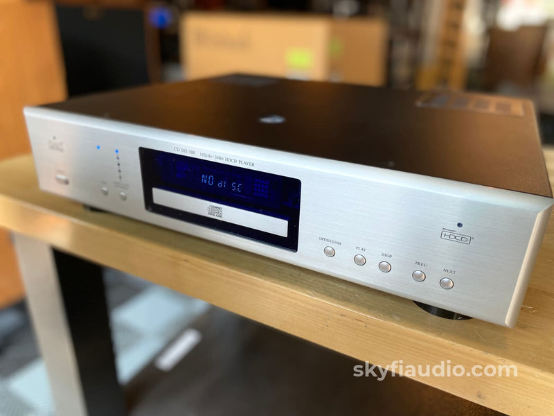 Cary Audio Cd 303/300 Upsampling Player W/ Selectable Tube Output Stage Stereophile Recommended