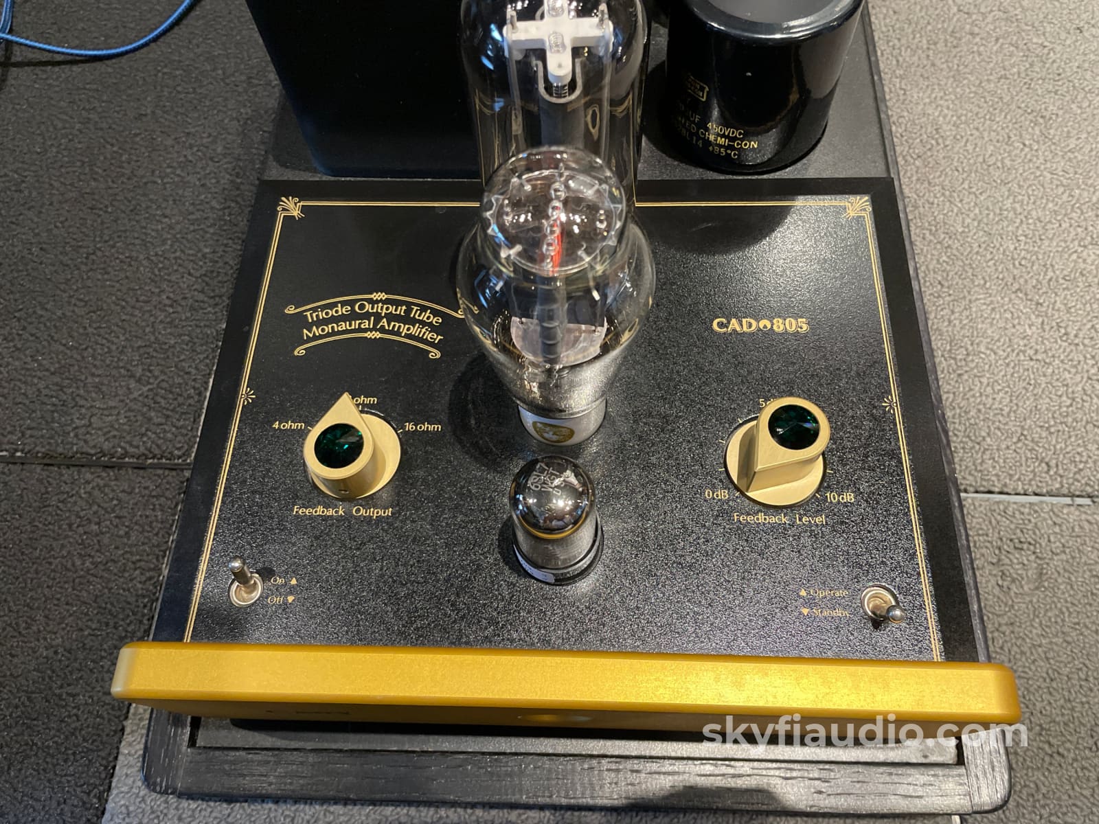 Cary Audio Design Cad-805 - Single-Ended Tube Monoblock Amplifiers With Matching Stands Amplifier