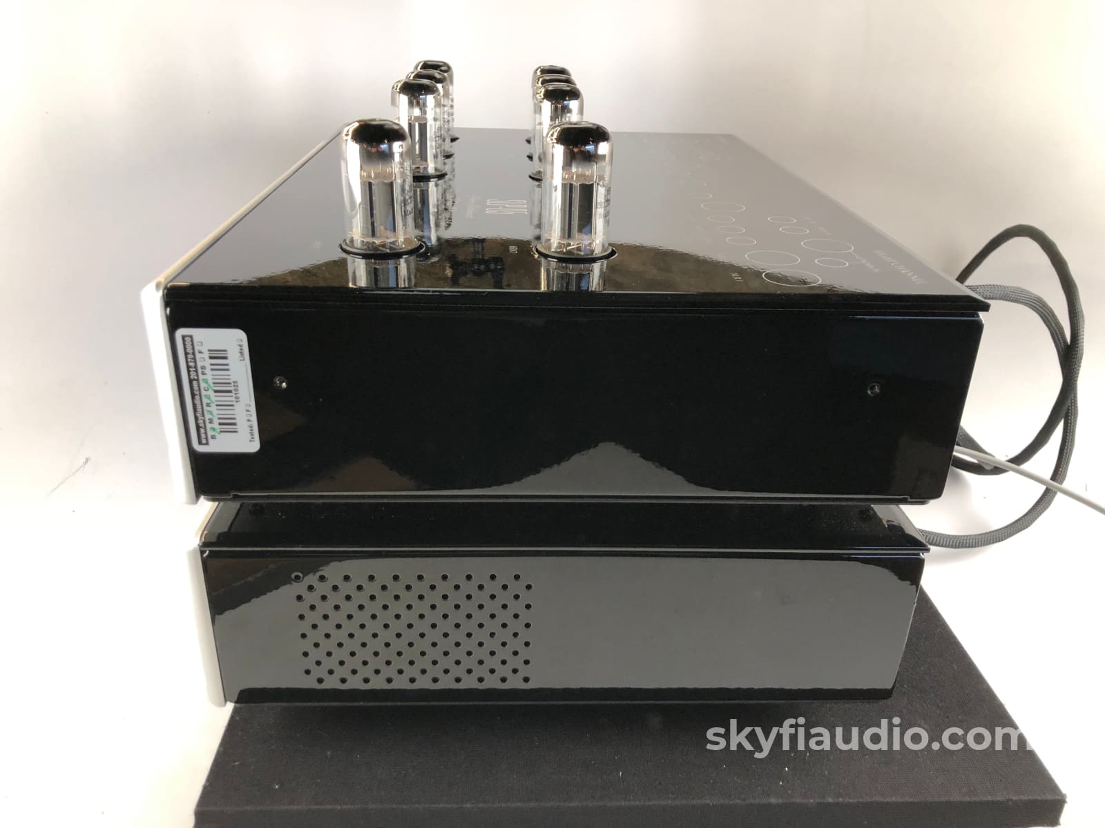 Cary Audio Slp-05 Two Chassis Tube Preamp - Complete And Mint Preamplifier