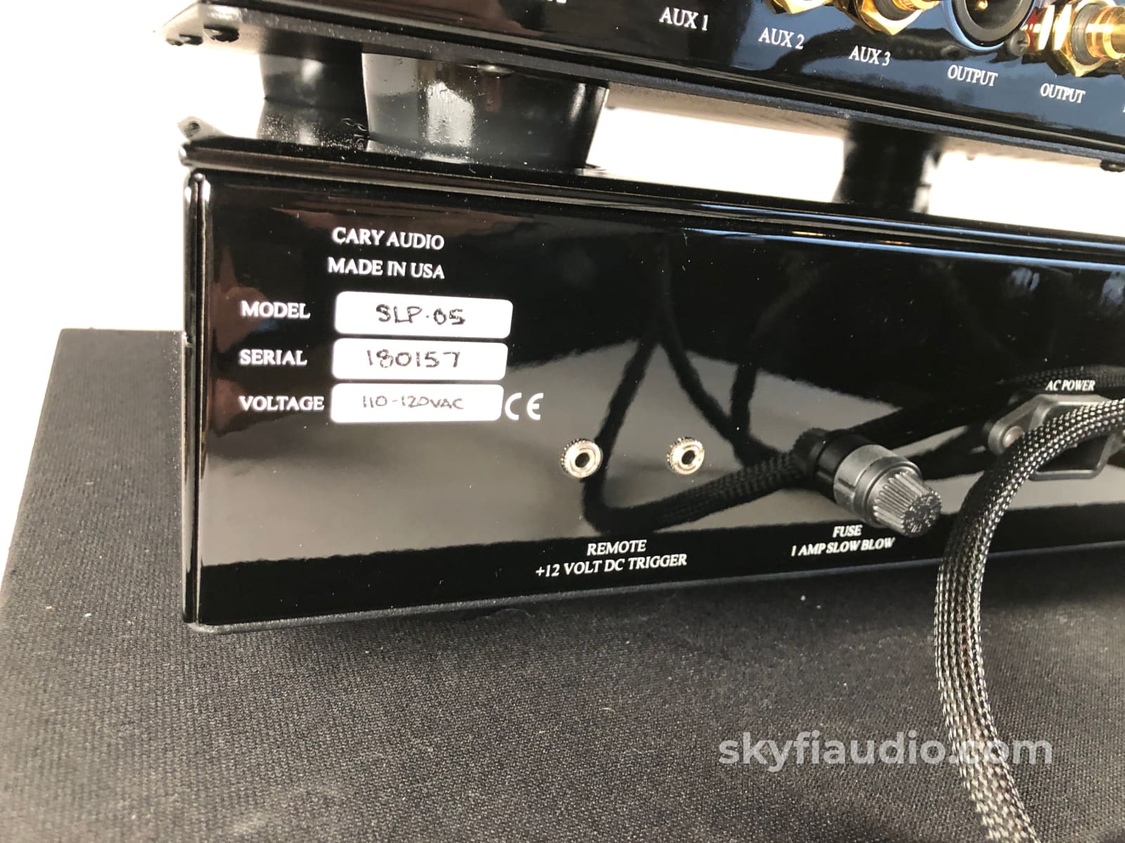 Cary Audio Slp-05 Two Chassis Tube Preamp - Complete And Mint Preamplifier
