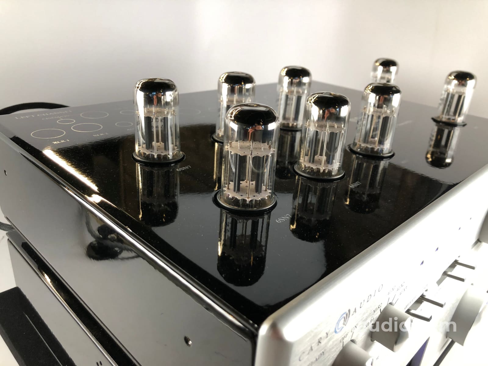 Cary Audio Slp-05 Two Chassis Tube Preamp - Complete And Mint Preamplifier