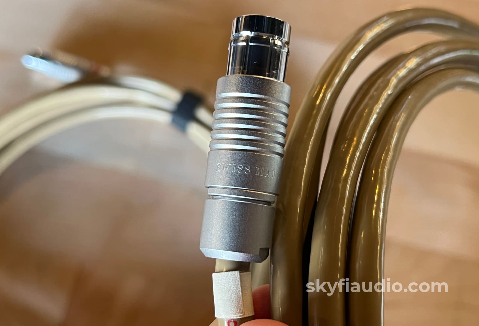 Cello Strings Fischer to RCA Audio Interconnects (Pair) - 10ft