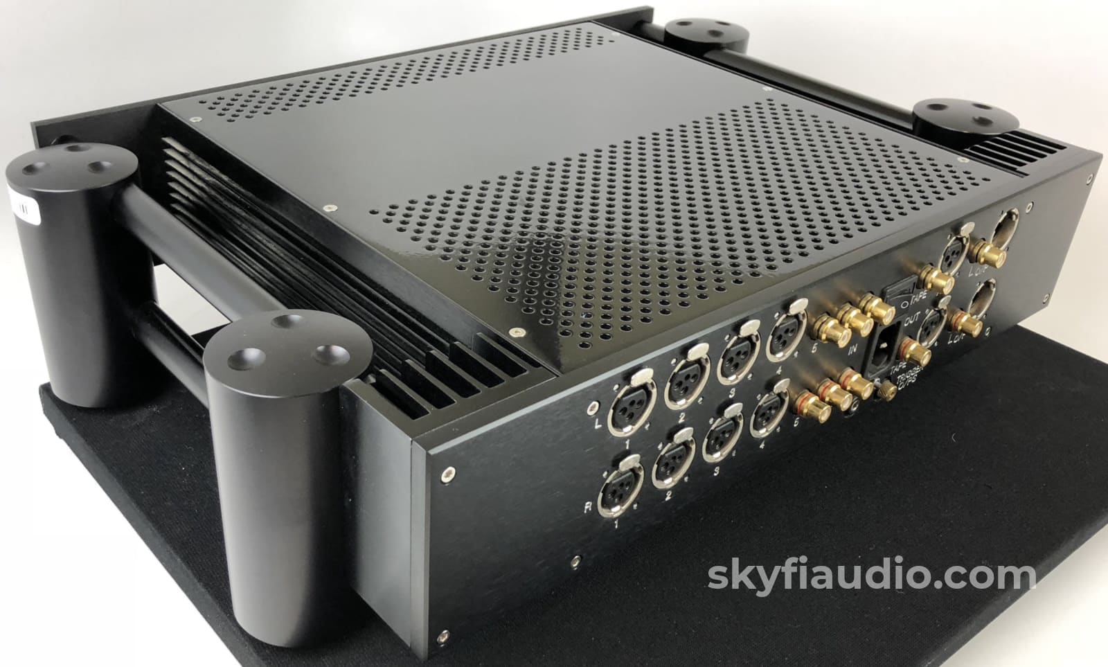 Chord Cpa 3000 Seven Input Balanced Signature Preamp - 100V-270V Preamplifier