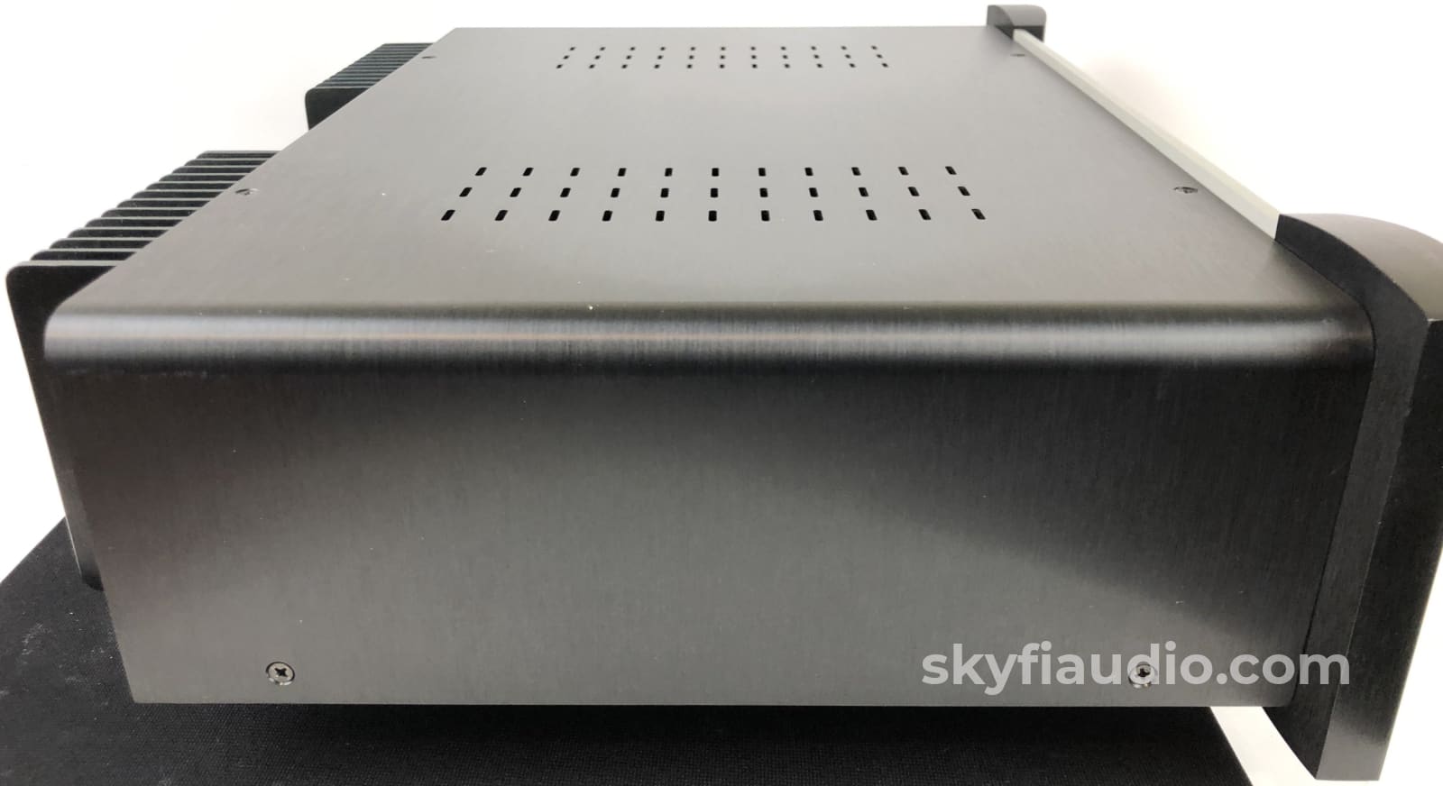 Classe Audio - CA-101 Solid State Amplifier in Two Tone Finish - Fully