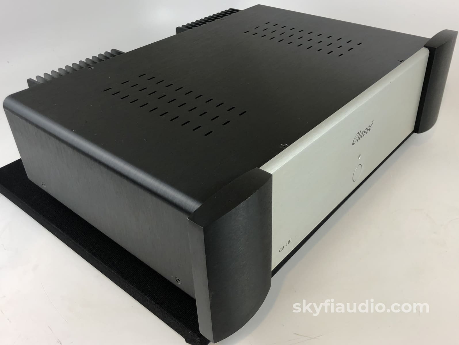 Classe Audio - Ca-101 Solid State Amplifier In Two Tone Finish Fully Tested