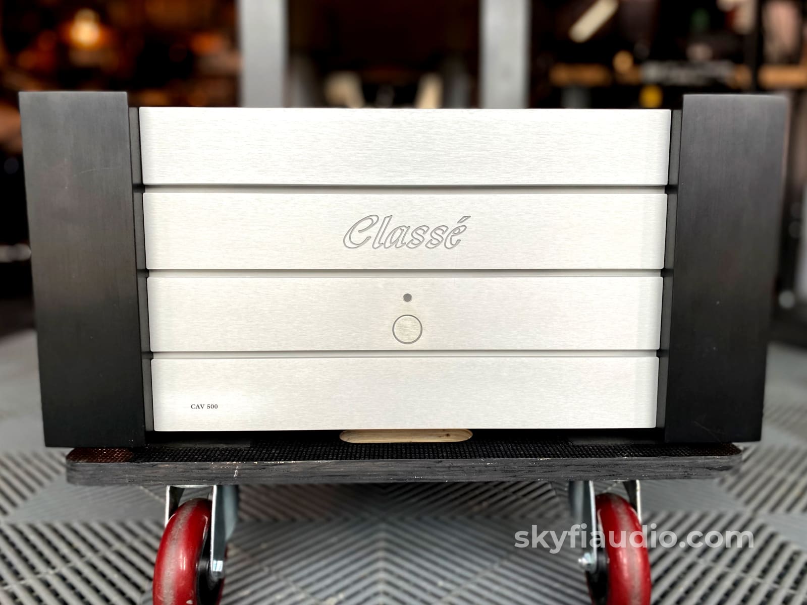 Classe Audio Cav-500 5-Channel Home Theater Amplifier - Uncompromising 250W X 5