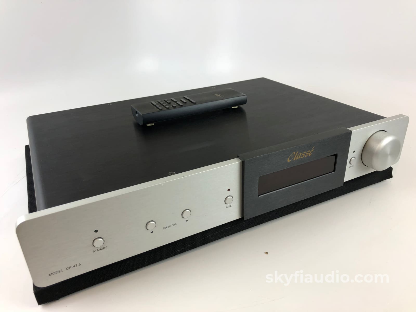 Classe Audio Cp-47.5 Solid State Analog Preamp With Remote Preamplifier