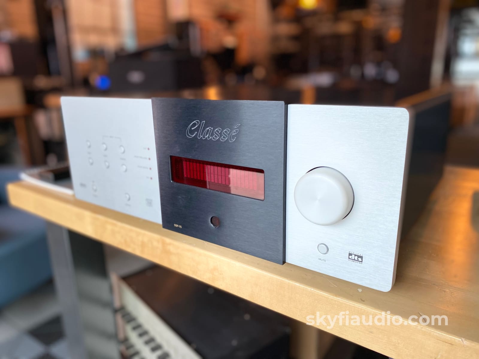 Classe Audio Ssp-75 Digital Home Theater Processor/Preamp Processor