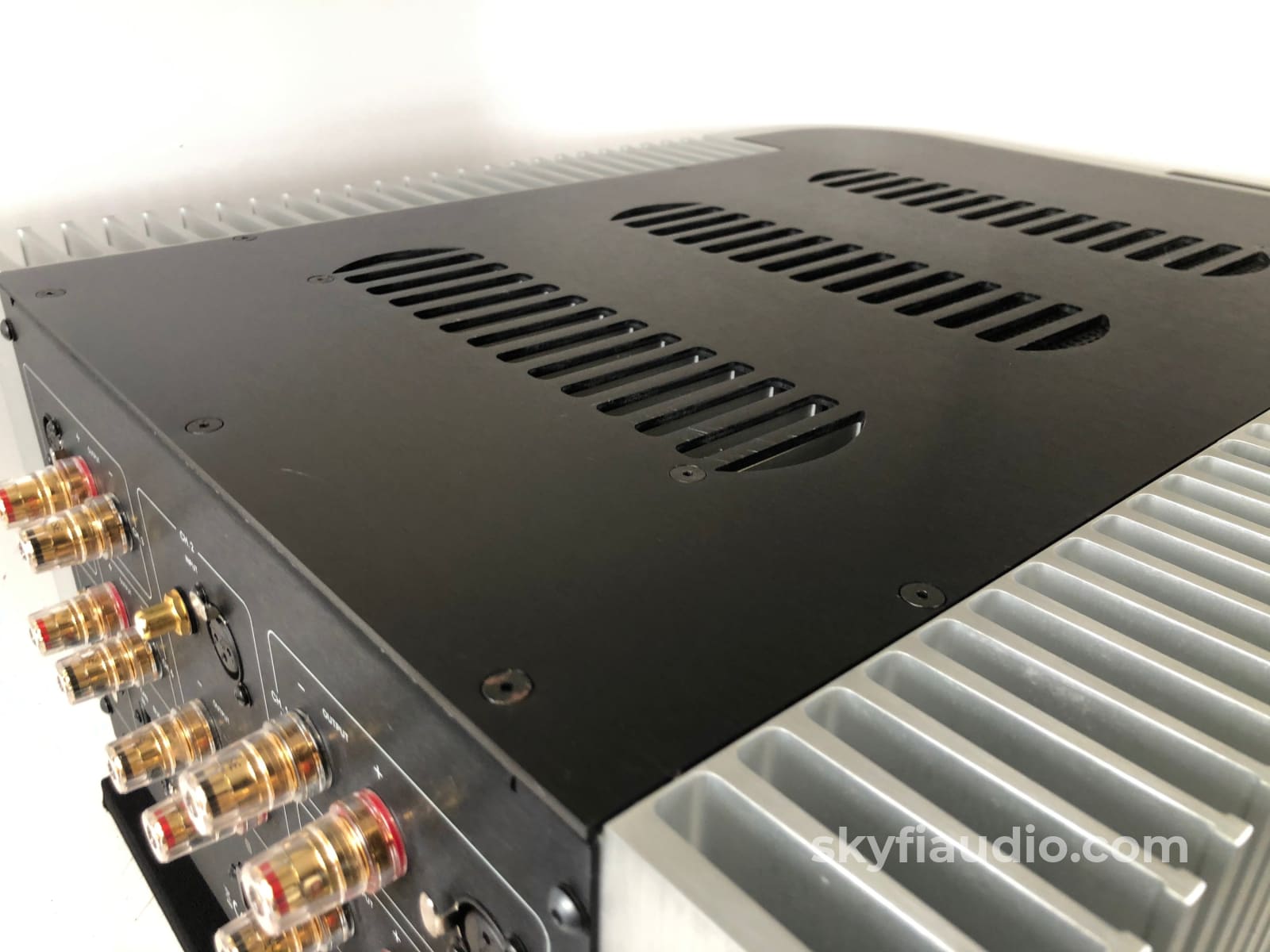 Classe Ca-5200 Home Theater Amplifier 5 X 200W