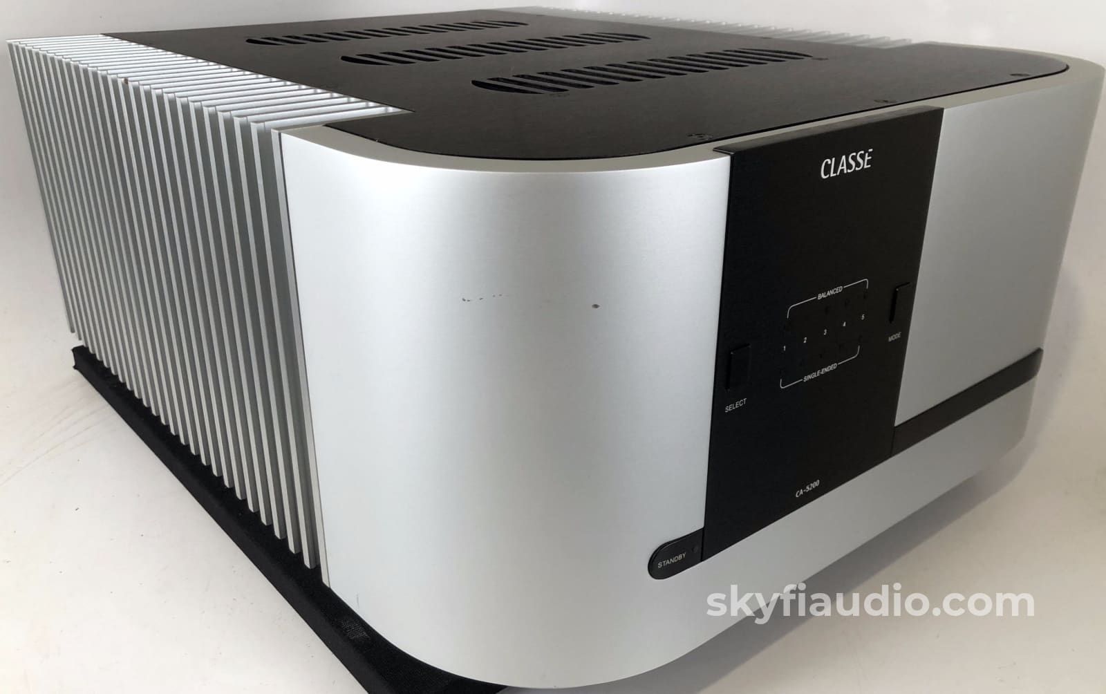 Classe Ca-5200 Home Theater Amplifier 5 X 200W