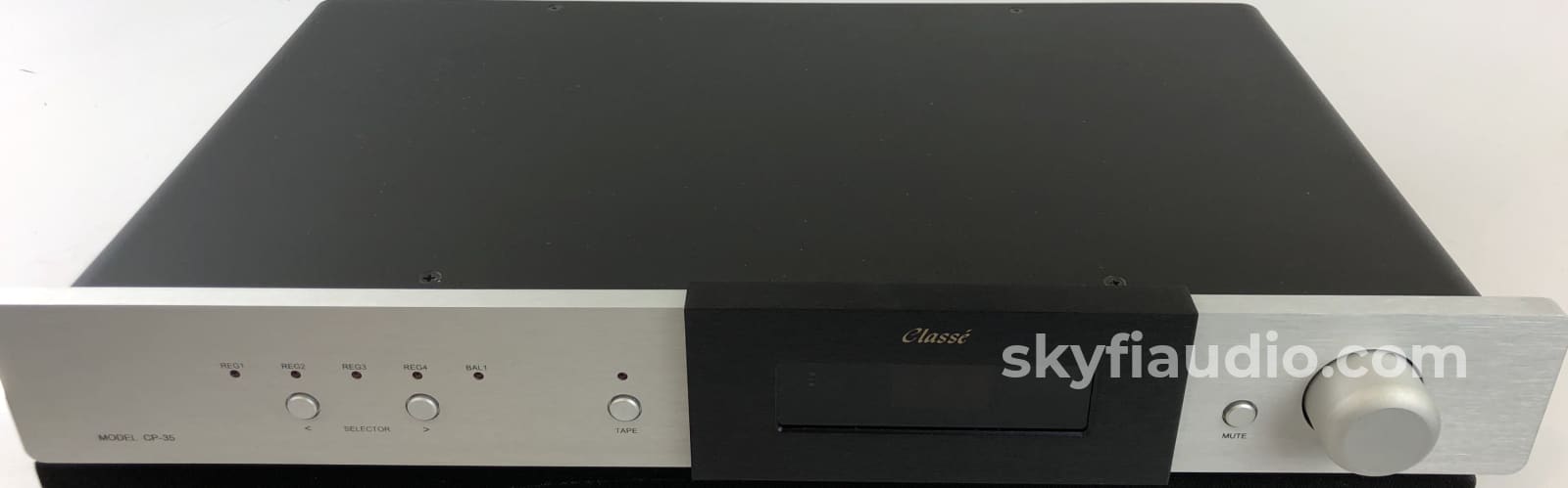 Classe Cp-35 Solid State Preamp - Complete With Box Manual And Remote Preamplifier
